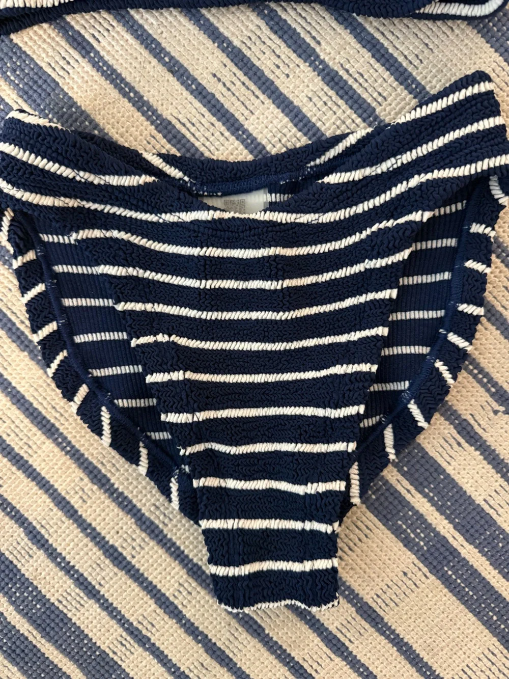 Hunza G Bonnie bikini in blue stripe